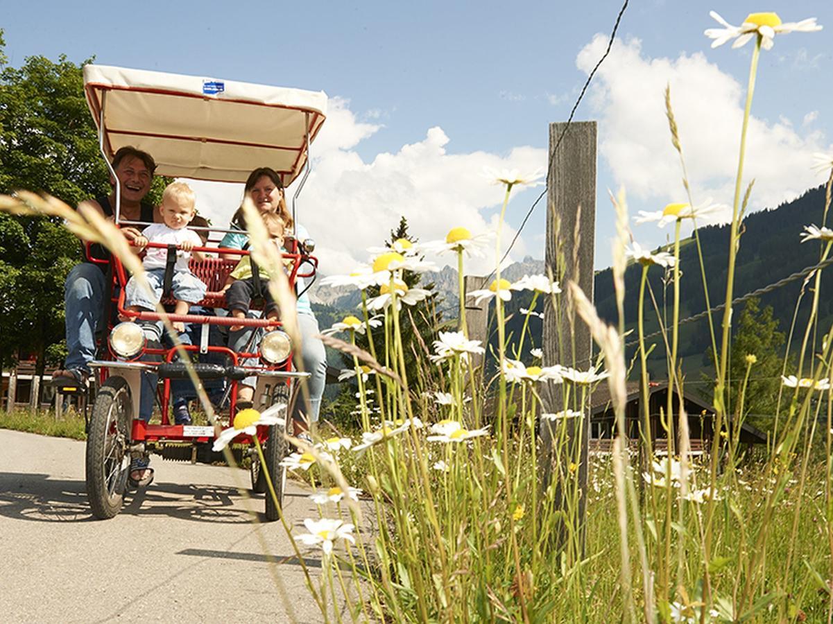 Reka-Feriendorf Lenk Hotel Екстериор снимка